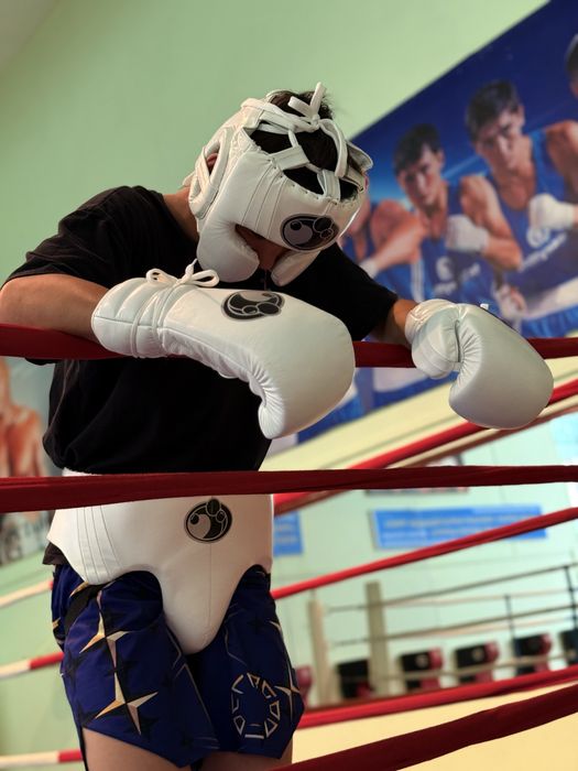 Шлем, перчатка, бандаж