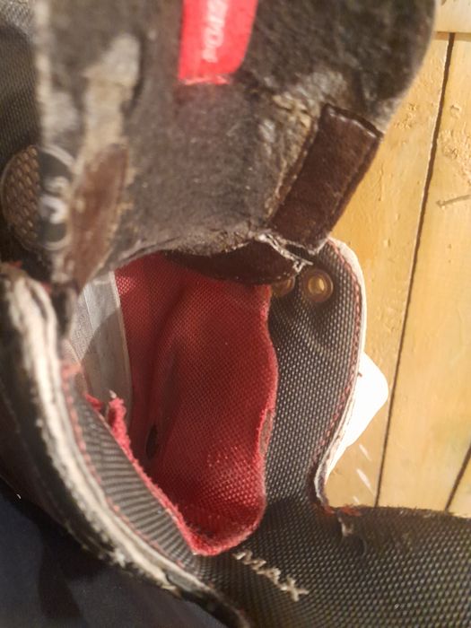 Продам коньки Bauer