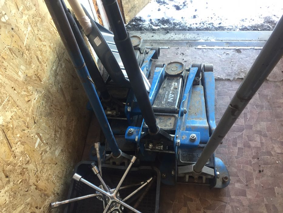 Продам шиномонтаж