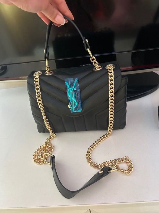 Шикозна чанта черна