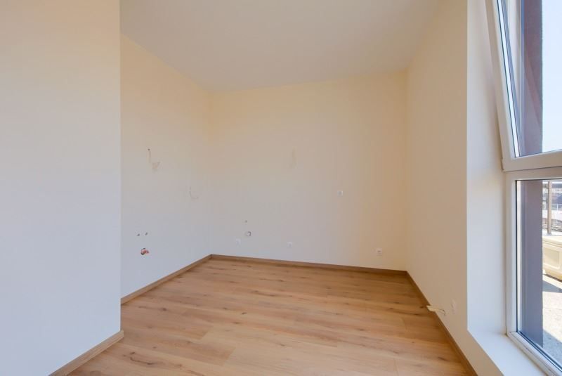 Продава се Четиристаен апартамент в София, Манастирски ливади - 275 кв.м за 1510 €/кв.м - Снимка #7