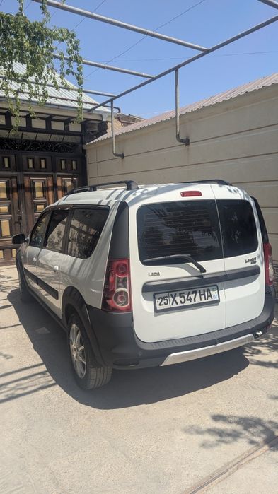 Lada Largus Cross