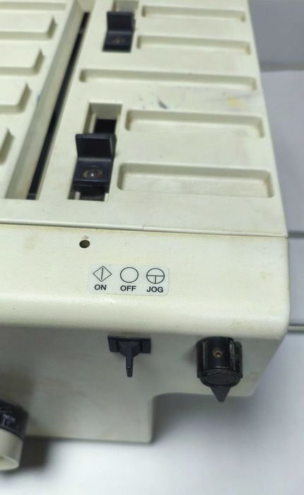 Машина за сгъване на хартия