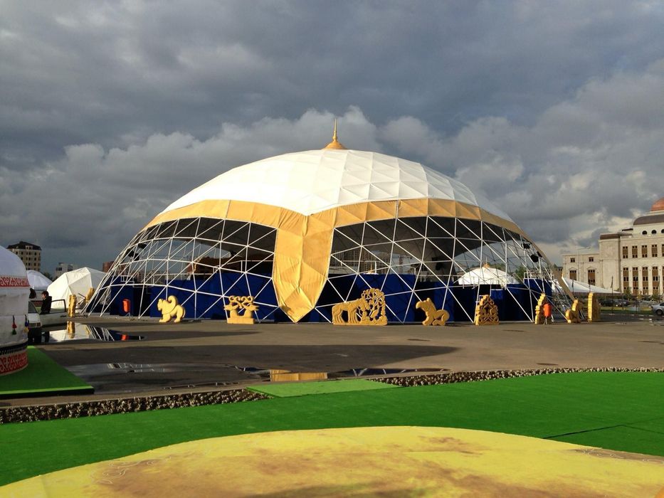 Глэмпинг и купольные конструкции