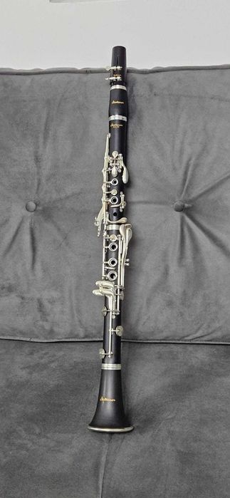 Vând clarinet star tone nefolosit pentru începători