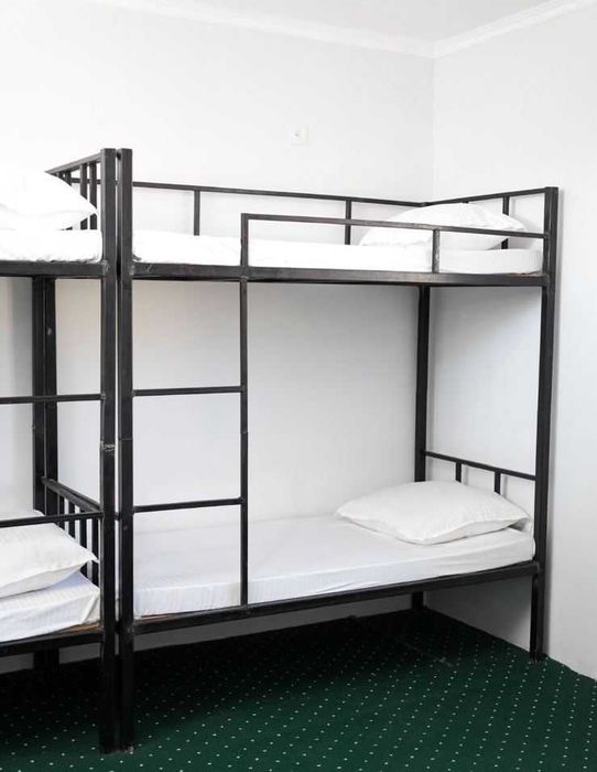 Хостел в центре города. Гостиница. Комнаты