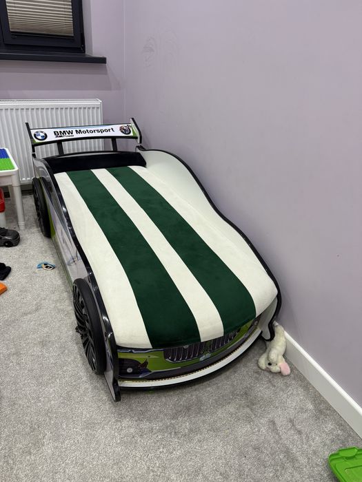 Продается детский машина крават