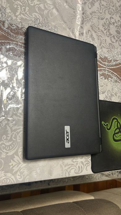 Aser рабочий   в харрщем состояние нотбук