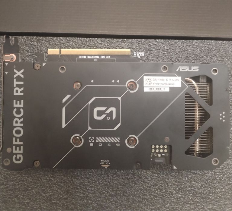 ASUS Dual GeForce RTX 4060 OC