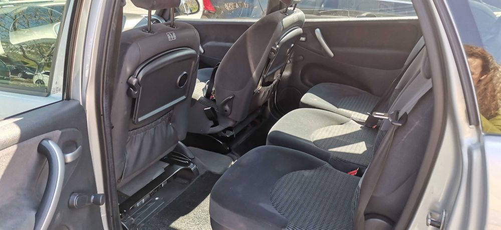 Автомобил Citroen Xsara Picassso