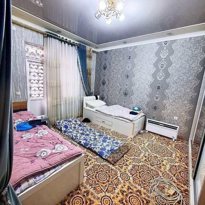 Ijara qarshi sity 2 qavat 3 xona 300 $