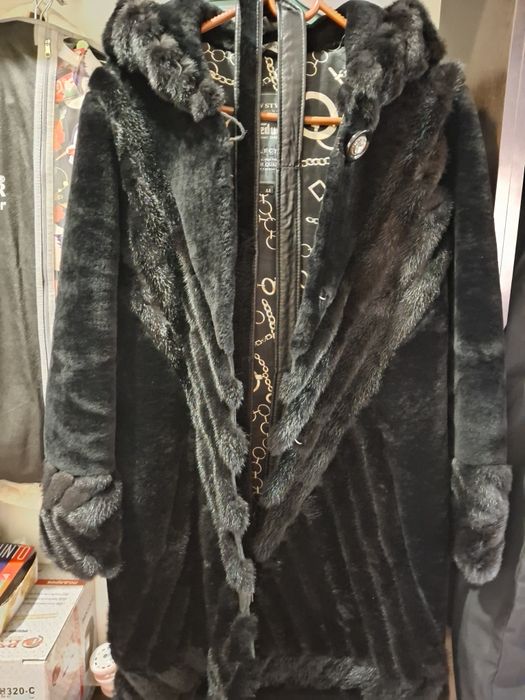 Одежда женская  зимняя