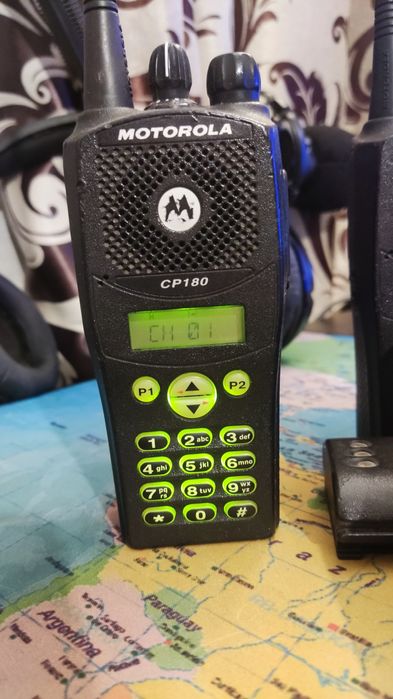 Рация Motorola CP180