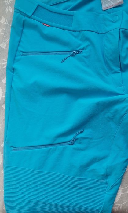 Нов панталон Mammut размер 46
