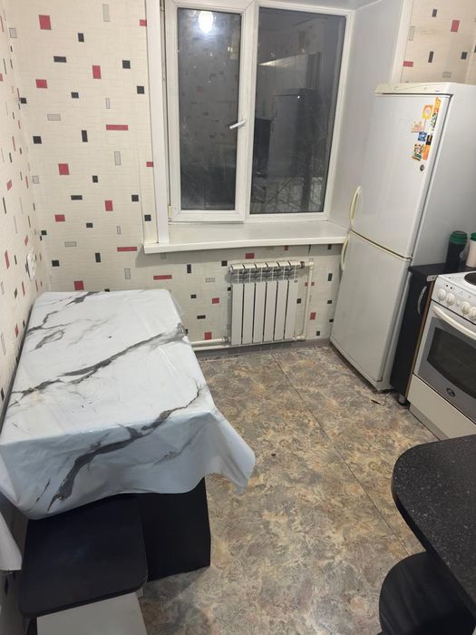 Сдам  квартиру 1 комн космос кинотеатр