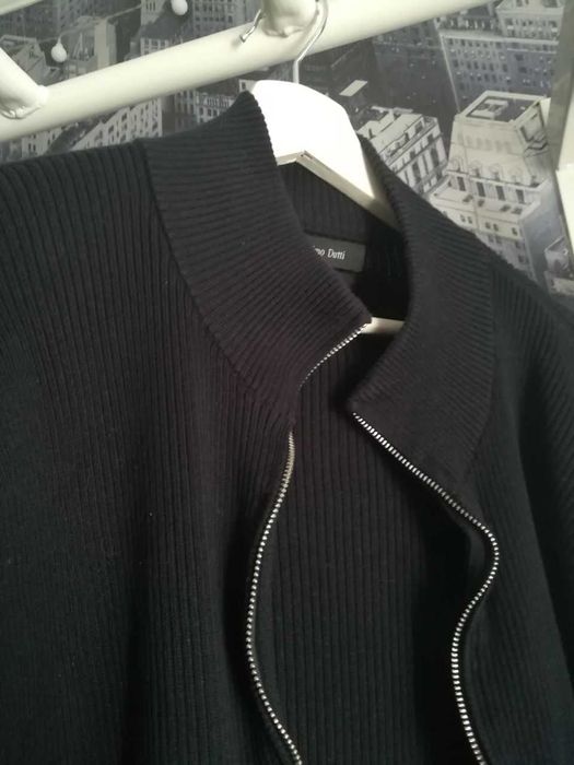 Продаю кофту от Massimo Dutti