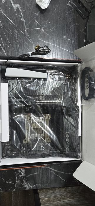 Комплект Материнская плата Am5 b650 и озу ddr5 32gb