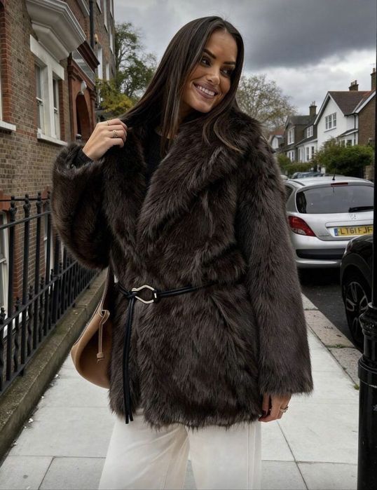 Дамско еко палто с колан. Палта еко косъм