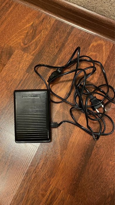 Швейная машинка Singer