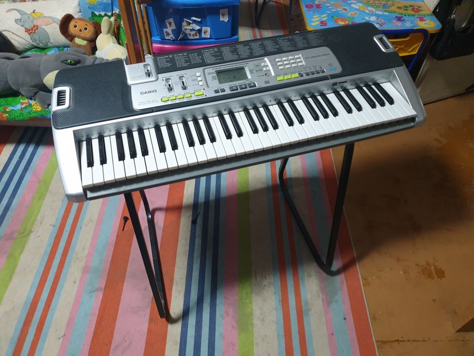 Синтезатор Casio
