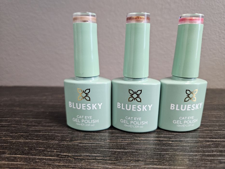 Гел лакове и цветни бази