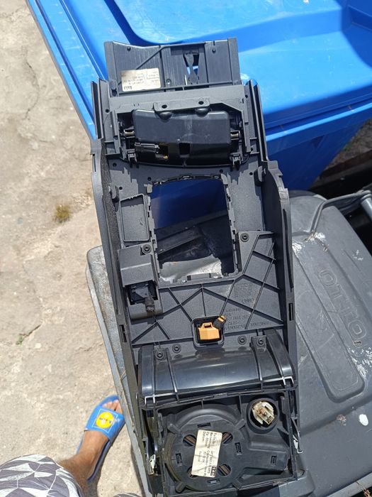 Consola Audi A6 C6 an 2007