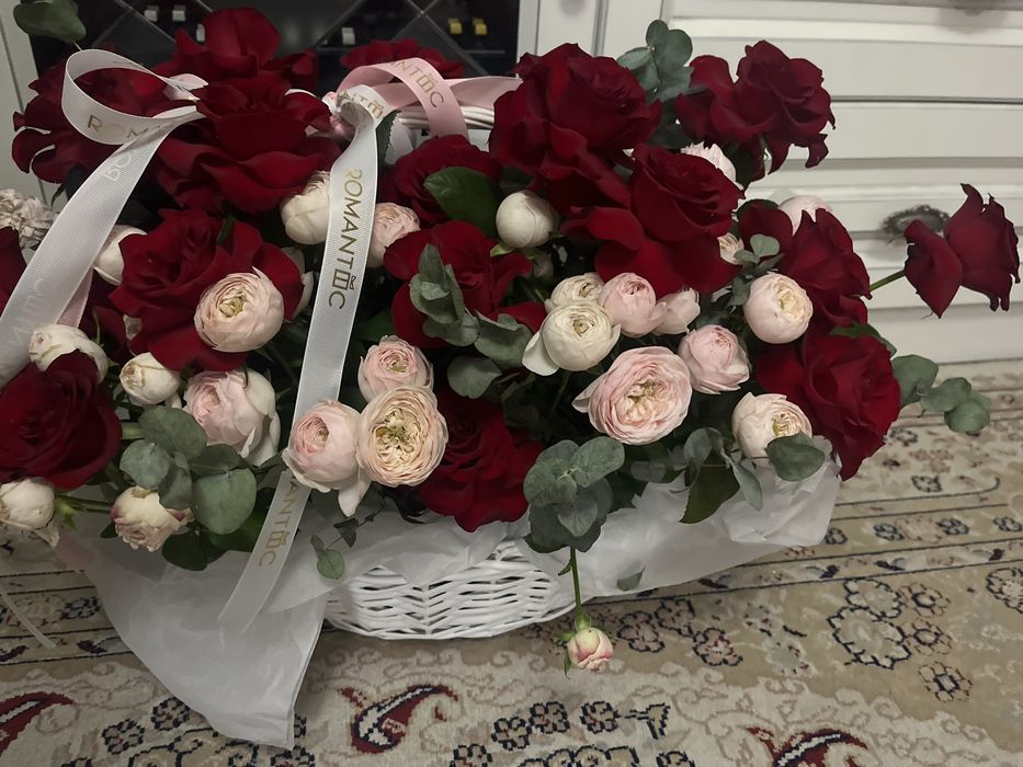 Продам цветы. Цена за каждый. Корзина 15К