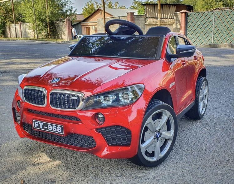 В подарок Электромобиль детский машина