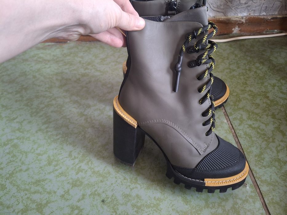 Продам обувь новая