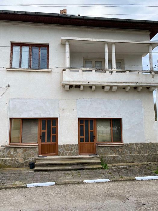 Продава се Къща в с. Николаево, Област Плевен - 198 кв.м за 175 €/кв.м - Снимка #1