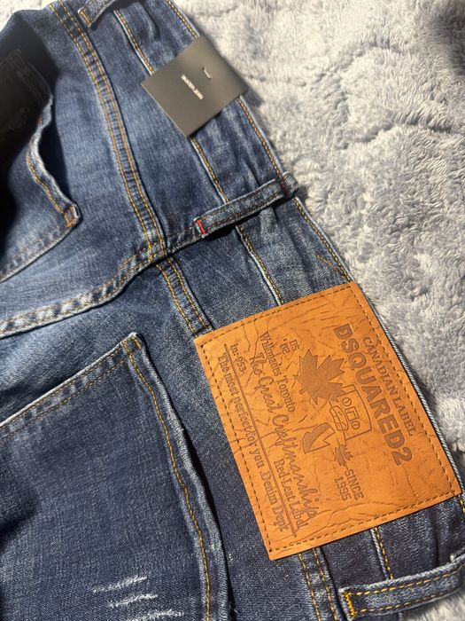 Дънки Dsquared2 - Специална оферта