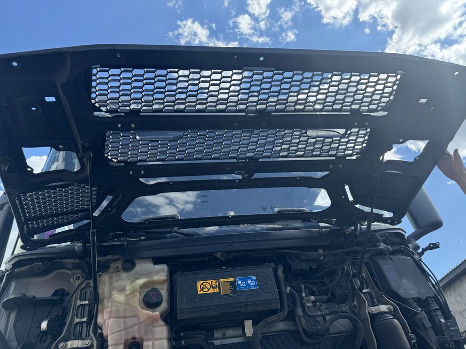 Капот скания Р