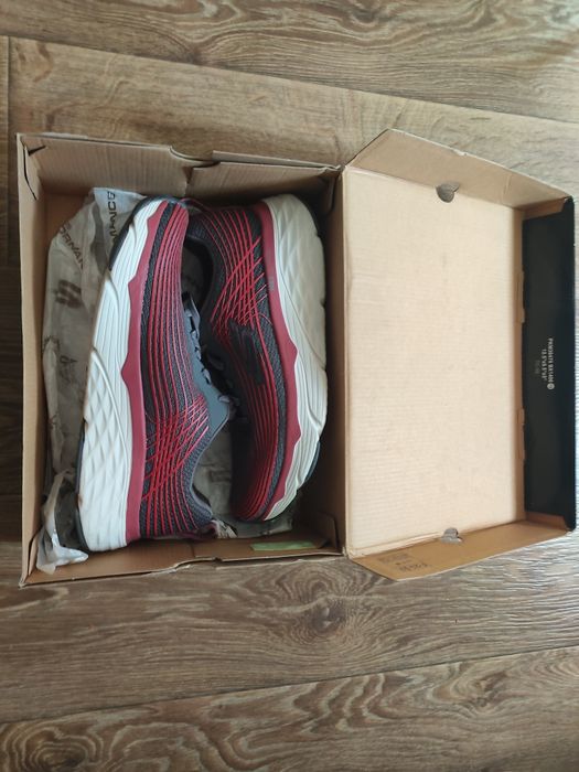 Skechers Max Cushioning кроссовки