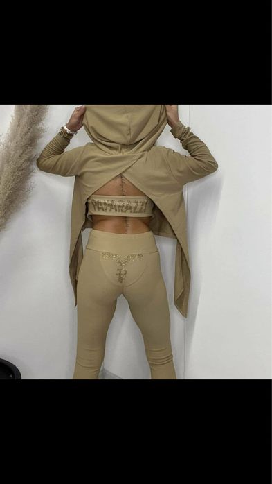 Двойка! Тройка!Спортивный костюм!