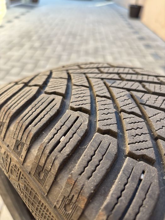 Set 4 Anvelope Iarnă Continental 205/55 R16 – Stare Bună