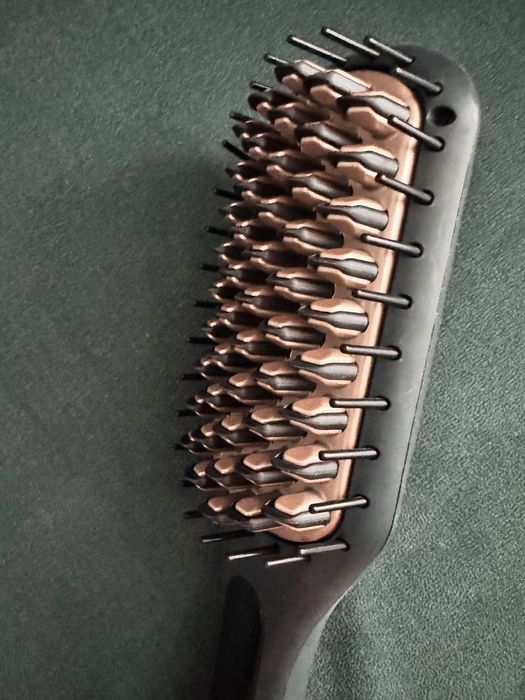 Perie îndreptat părul Remington CB7400