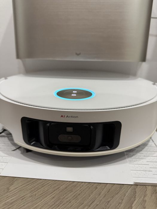 Vând Dreame X50 Complete – aspirator robot