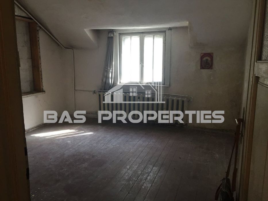 Продава се Тристаен апартамент в София, Център - 88 кв.м за 1217 €/кв.м - Снимка #6