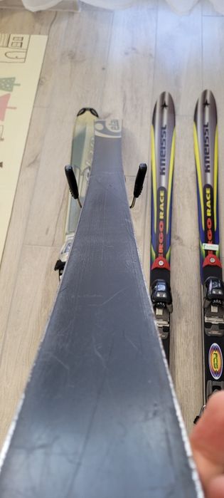 Vand schiuri Kneissl si Elan
