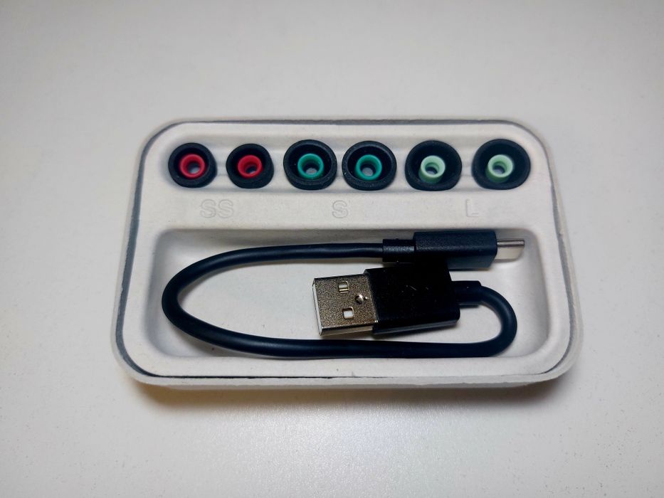 Наушники Sony WF-1000XM5.