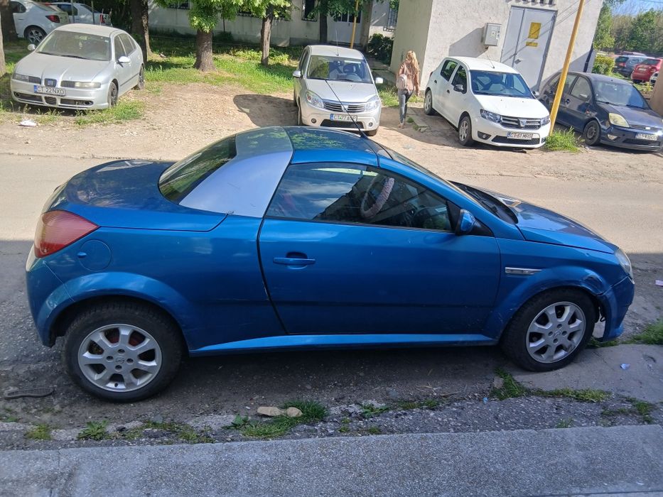 Vând urgent Opel tigra