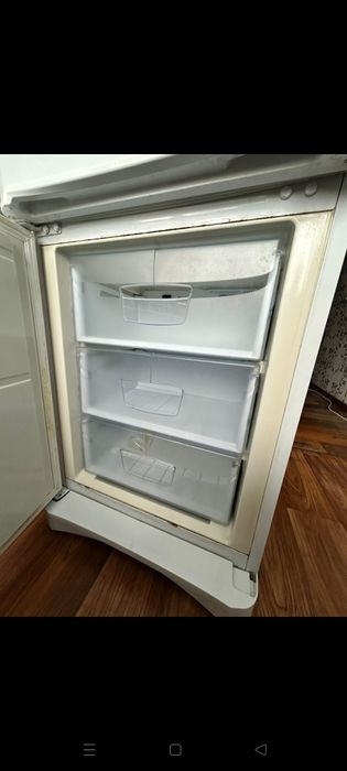 Отдам холодильник