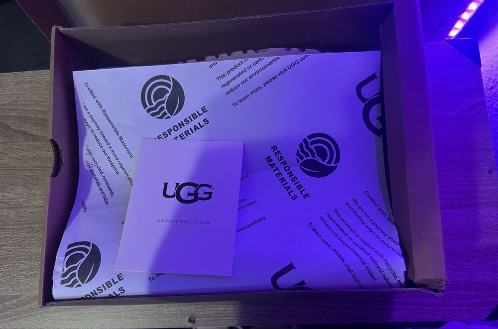 Ugg Tazz nuanta Sand marime 36