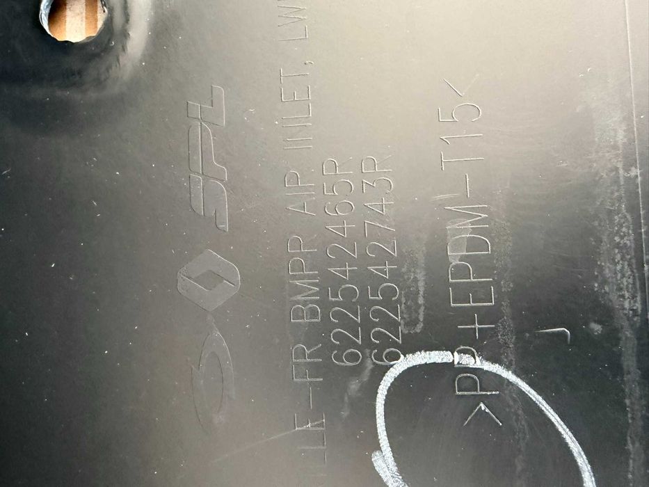 Spoiler grila inferioara bara fata Renault Arkana nou original Renault