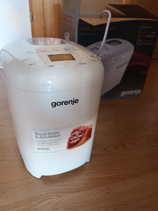 Mașina Gorenje de făcut pâine și pizza
