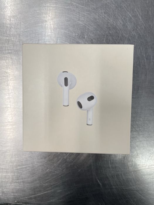 Apple AirPods 3 MagSafe Charging Case, белый