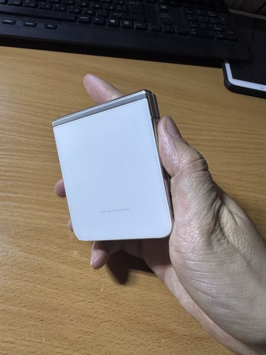 Samsung Flip 5 512 gb идеальное состояние