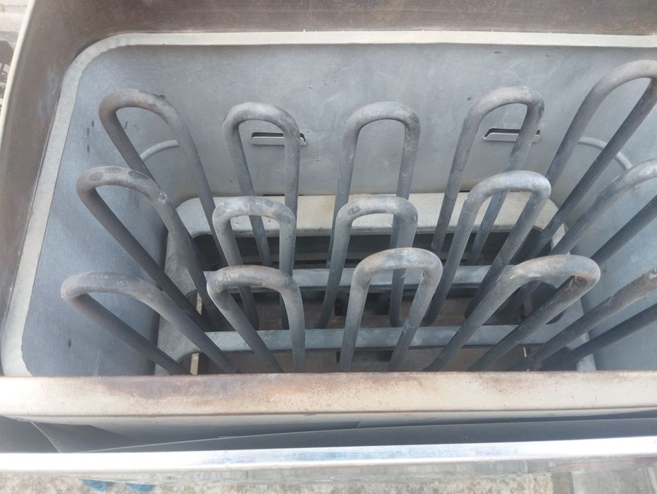 Продам электрическую печь.