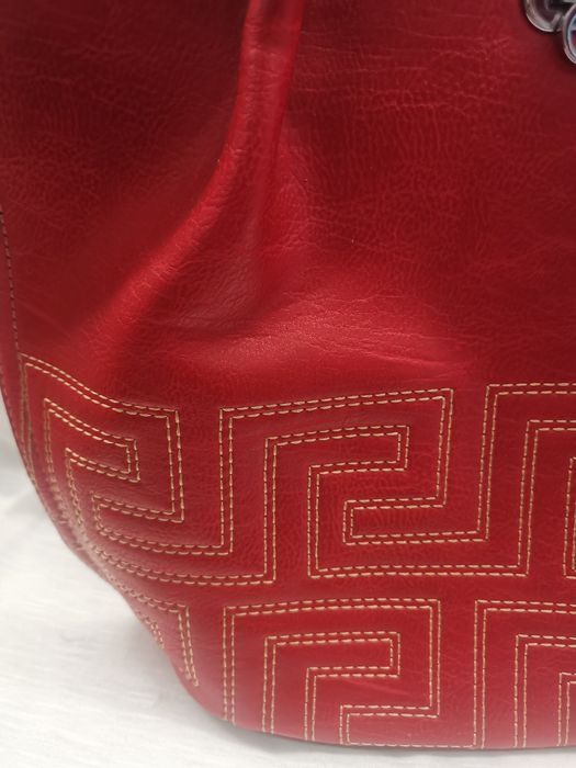 Червена дамска чанта - еко кожа