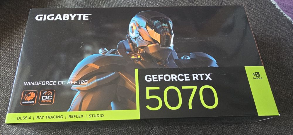 Placa video Nvidia Gigabyte GeForce RTX 5070 OC 12Gb GDDR7 DLSS 4